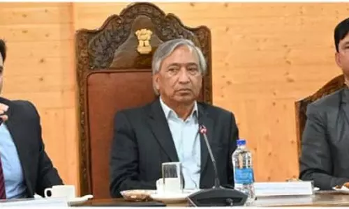 MLA Kulgam ने जिला अधिकारियों के साथ परिचयात्मक बैठक की MLA Kulgam ने जिला अधिकारियों के साथ परिचयात्मक बैठक की
