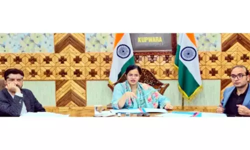 DC Kupwara ने राजस्व विभाग के कामकाज की समीक्षा की DC Kupwara ने राजस्व विभाग के कामकाज की समीक्षा की