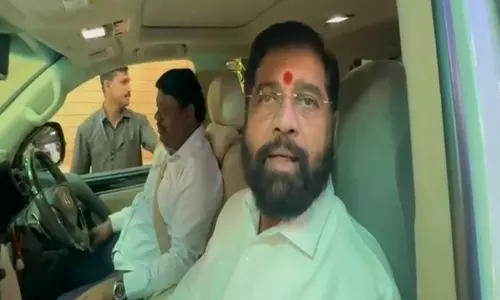 Eknath Shinde ने अरविंद सावंत की आयातित माल टिप्पणी की आलोचना की Eknath Shinde ने अरविंद सावंत की आयातित माल टिप्पणी की आलोचना की