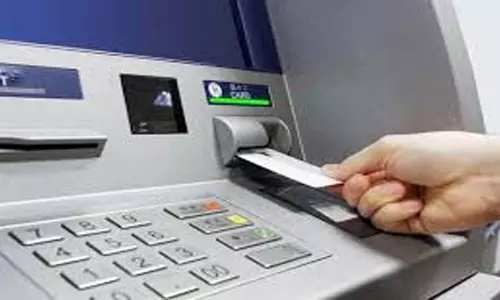 ATM मशीन काटकर चोरी की कोशिश, फरार हुआ बदमाश ATM मशीन काटकर चोरी की कोशिश, फरार हुआ बदमाश