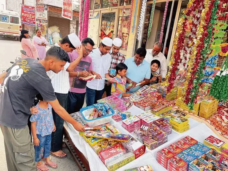 दिवाली ने Malerkotla में समुदायों को एकजुट किया