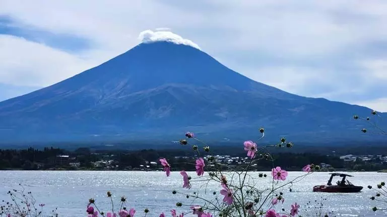 Mount Fuji 130 वर्षों में पहली बार बर्फ से मुक्त: जापान चिंतित