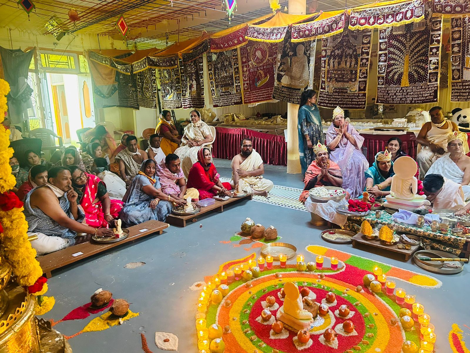 गौतमस्वामी महापूजन के साथ New Year का आगाज़