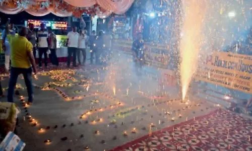 Badaun में दीपावली का त्यौहार श्रद्धा एवं उत्साह के साथ मनाया गया Badaun में दीपावली का त्यौहार श्रद्धा एवं उत्साह के साथ मनाया गया
