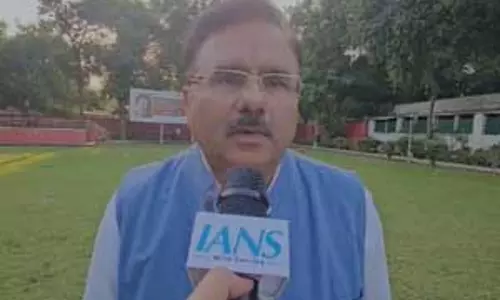 आयोग का दायित्व है कि वह राजनीति से दूर रहकर काम करे : आलोक शर्मा