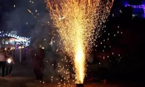 Nalanda: पटाखा फोड़ने के दौरान किशोर की मौत हुई