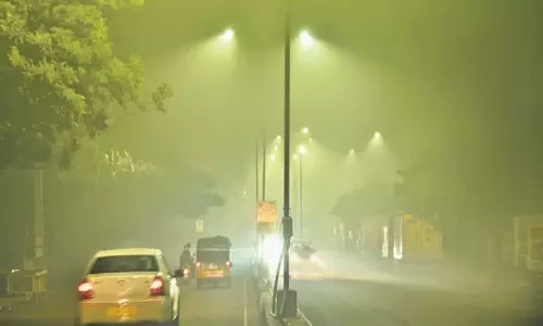 Tamil: दीपावली के दिन चेन्नई में वायु प्रदूषण का स्तर गंभीर Tamil: दीपावली के दिन चेन्नई में वायु प्रदूषण का स्तर गंभीर