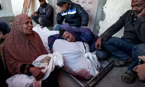 इजराइल ने लेबनान और गाजा पर बमबारी हुई