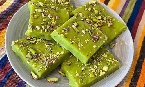 Pista चॉकलेट बर्फी रेसिपी