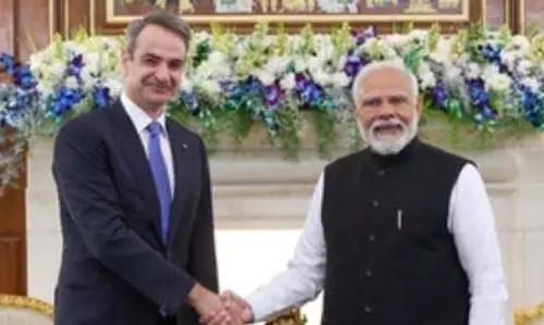 प्रधानमंत्री मोदी और मित्सोताकिस ने भारत-ग्रीस कंपनी के स्वामित्व वाली प्रतियों को दोगुना कर दिया प्रधानमंत्री मोदी और मित्सोताकिस ने भारत-ग्रीस कंपनी के स्वामित्व वाली प्रतियों को दोगुना कर दिया