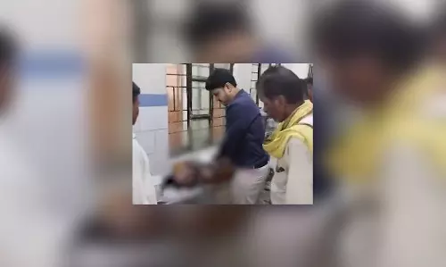 सड़क दुर्घटना में बाइक सवार युवक की मौत, दोस्त के साथ घूमने निकला था