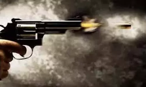 Anantapur AR कांस्टेबल बंदूक की मिसफायरिंग के बाद घायल हो गया Anantapur AR कांस्टेबल बंदूक की मिसफायरिंग के बाद घायल हो गया