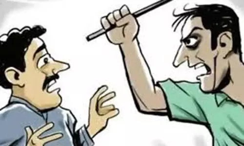 Meerut: पल्लवपुरम क्षेत्र में पटाखा फोड़ने को लेकर दो पक्षों में विवाद Meerut: पल्लवपुरम क्षेत्र में पटाखा फोड़ने को लेकर दो पक्षों में विवाद