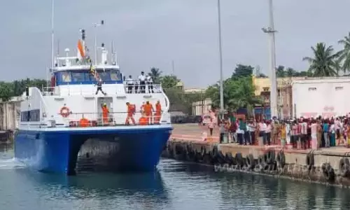 Nagapattinam और श्रीलंका के बीच नौका सेवा सप्ताह में पांच दिन संचालित की जाएगी Nagapattinam और श्रीलंका के बीच नौका सेवा सप्ताह में पांच दिन संचालित की जाएगी