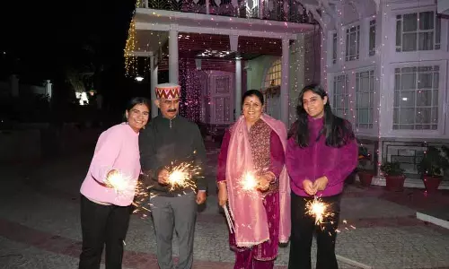दिवाली एकता और साझा समृद्धि का प्रतीक: CM