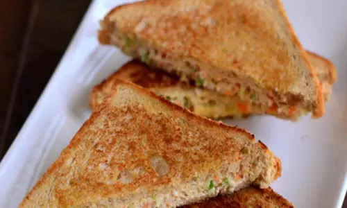 Aloo मलाई सैंडविच रेसिपी Aloo मलाई सैंडविच रेसिपी