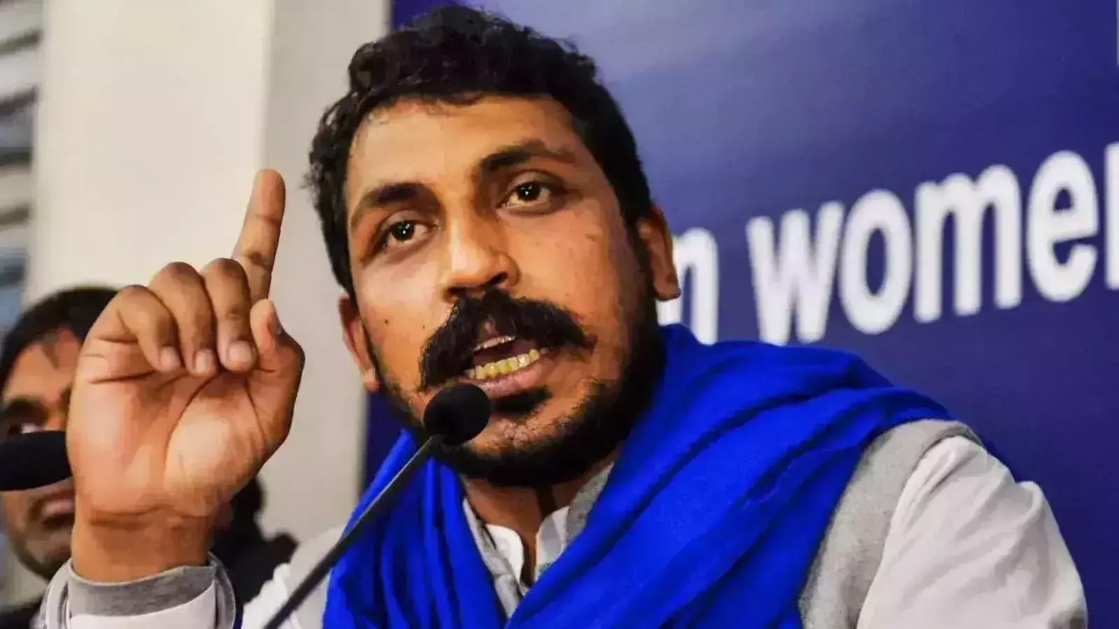 Lucknow: दलित वोट को लामबंद करने के लिए आजाद समाज पार्टी ने कवायद तेज की Lucknow: दलित वोट को लामबंद करने के लिए आजाद समाज पार्टी ने कवायद तेज की