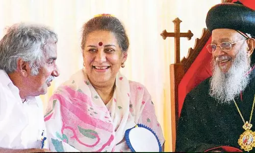 KERALA : पिछली पंक्ति से आगे तक: सबसे ऊपर उठना