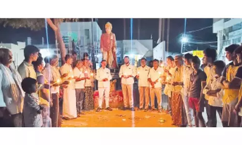 AITUC ने स्थापना दिवस मनाया