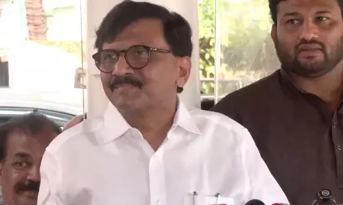 Sanjay Raut ने शाइना एनसी के खिलाफ अरविंद सावंत की विवादास्पद टिप्पणी का बचाव किया