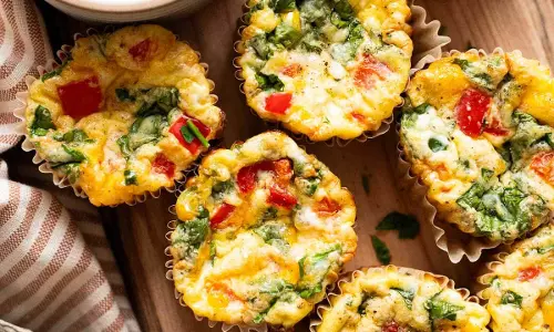 Egg और पनीर का कटोरा रेसिपी