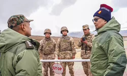 Arunachal : केंद्रीय मंत्री किरेन रिजिजू ने सीमा पर चीनी सैनिकों से मुलाकात की