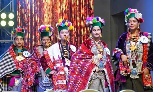 Kinnaur Festival: दूसरे दिन मिस किन्नौर प्रतियोगिता प्रमुख रही Kinnaur Festival: दूसरे दिन मिस किन्नौर प्रतियोगिता प्रमुख रही