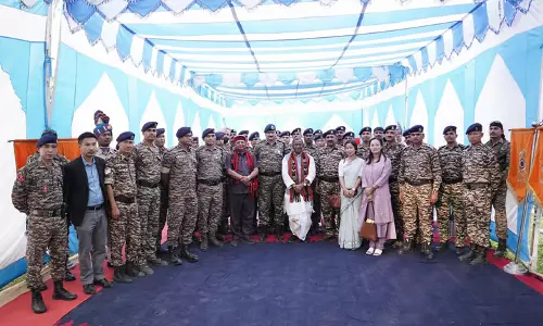 Manipur :  राज्यपाल लक्ष्मण प्रसाद आचार्य ने मणिपुर में सीआरपीएफ जवानों के साथ दिवाली मनाई