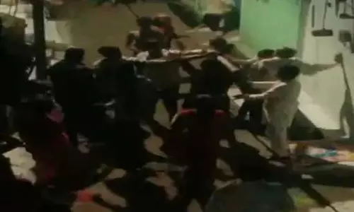 पटाखा फोड़ने से रोकने पर खमतराई में हुई मारपीट, महिला समेत 4 घायल