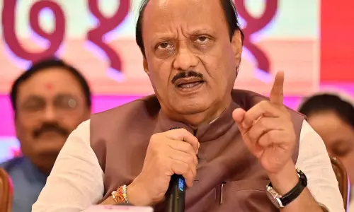 सिंचाई घोटाले को लेकर महाविकास अघाड़ी के नेताओं ने अजीत पवार की आलोचना सिंचाई घोटाले को लेकर महाविकास अघाड़ी के नेताओं ने अजीत पवार की आलोचना