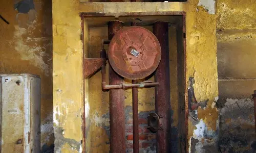 Amritsar सेस फायरफाइटिंग सिस्टम में नेहरू शॉपिंग कॉम्प्लेक्स Amritsar सेस फायरफाइटिंग सिस्टम में नेहरू शॉपिंग कॉम्प्लेक्स