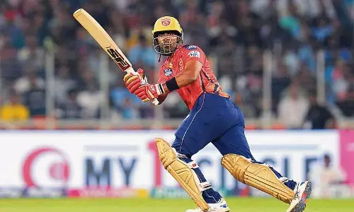 IPL: पंजाब किंग्स ने प्रभसिमरन, शशांक को रिटेन किया IPL: पंजाब किंग्स ने प्रभसिमरन, शशांक को रिटेन किया