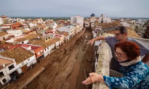 Spain Floods: 200 से ज़्यादा लोगों की जान लेने वाली आपदा के बारे में जाने