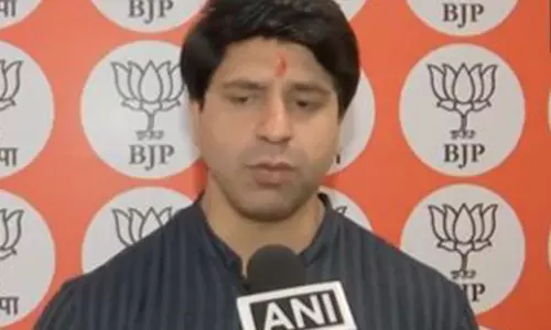 BJP के शहजाद पूनावाला ने फारूक अब्दुल्ला के बयान को लेकर एनसी-कांग्रेस गठबंधन पर साधा निशाना