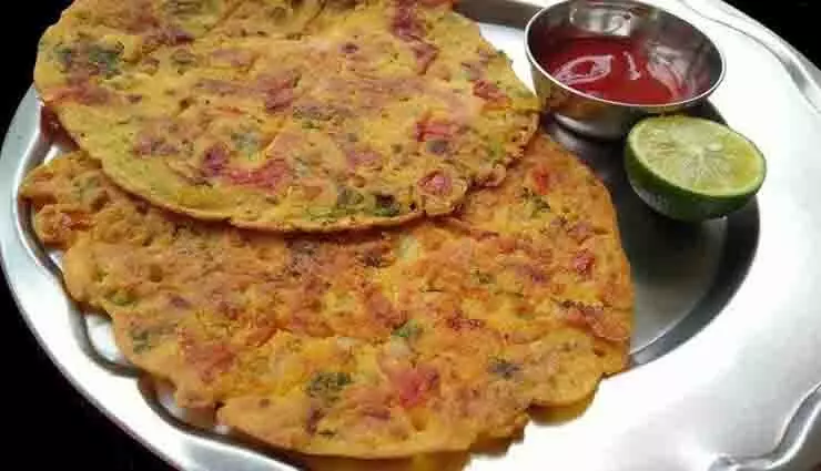 Besan Onion Cheela: कुछ ही समय में बनकर तैयार होने वाला  ये स्वादिष्ट नाश्ता