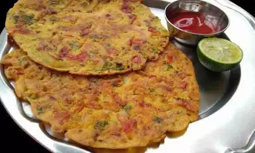 Besan Onion Cheela: कुछ ही समय में बनकर तैयार होने वाला ये स्वादिष्ट नाश्ता Besan Onion Cheela: कुछ ही समय में बनकर तैयार होने वाला ये स्वादिष्ट नाश्ता