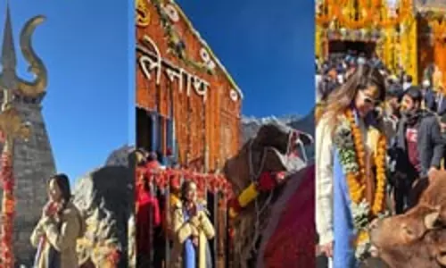अभिनेत्री नुसरत ने पहली बार की केदारनाथ-बद्रीनाथ की यात्रा अभिनेत्री नुसरत ने पहली बार की केदारनाथ-बद्रीनाथ की यात्रा