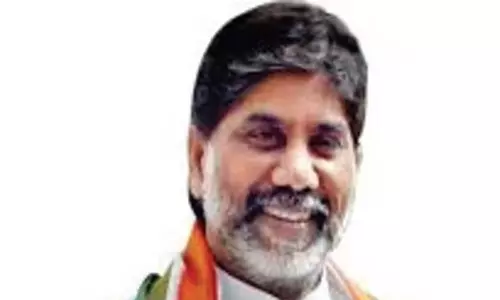 Telangana: डिप्टी सीएम मल्लू भट्टी बस से अपनी पदयात्रा करेंगे Telangana: डिप्टी सीएम मल्लू भट्टी बस से अपनी पदयात्रा करेंगे