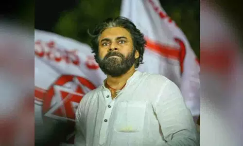 Andhra: पवन कल्याण ने जनसेना पार्टी में शुरू की सनातन धर्म रक्षा शाखा Andhra: पवन कल्याण ने जनसेना पार्टी में शुरू की सनातन धर्म रक्षा शाखा