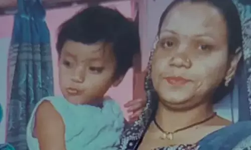 टुल्लू पंप को छूते ही गर्भवती महिला की मौत, पानी भरने गई थी मृतिका टुल्लू पंप को छूते ही गर्भवती महिला की मौत, पानी भरने गई थी मृतिका