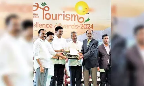 Kadapa के व्याख्याता पर्यटन और विरासत को बढ़ावा देने के मिशन पर