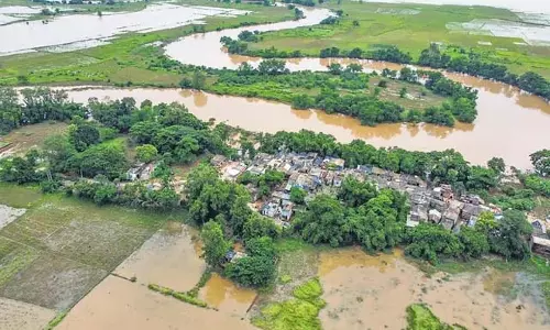 Odisha सरकार प्राकृतिक आपदाओं से निपटने के लिए आपातकालीन केंद्रों को मजबूत करेगी Odisha सरकार प्राकृतिक आपदाओं से निपटने के लिए आपातकालीन केंद्रों को मजबूत करेगी