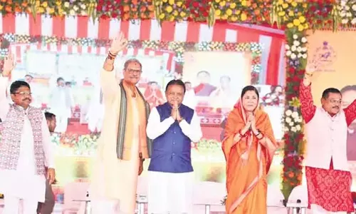 CM Mohan Charan Majhi: बीजद के भ्रष्टाचार ने बलांगीर को सूखा दिया