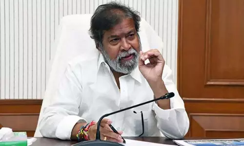 Health Minister ने नए नर्सिंग कॉलेजों के लिए बुनियादी ढांचे की स्थापना का निर्देश दिया