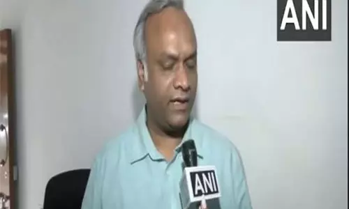 कांग्रेस के प्रियांक खड़गे ने वक्फ नोटिस विवाद पर BJP पर निशाना साधा और कहा, राजनीति से प्रेरित