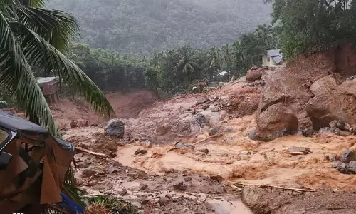 Kerala: माना जा रहा है कि शव का एक हिस्सा वायनाड भूस्खलन से मिला