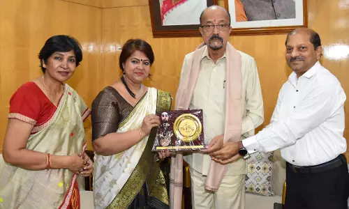 राज्यपाल डेका से स्वयंसिद्धा संस्था के पदाधिकारियों ने की सौजन्य भेंट