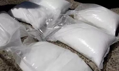 Mizoram : 22 लाख रुपये से अधिक की हेरोइन जब्त, दो महिलाएं हिरासत में Mizoram : 22 लाख रुपये से अधिक की हेरोइन जब्त, दो महिलाएं हिरासत में