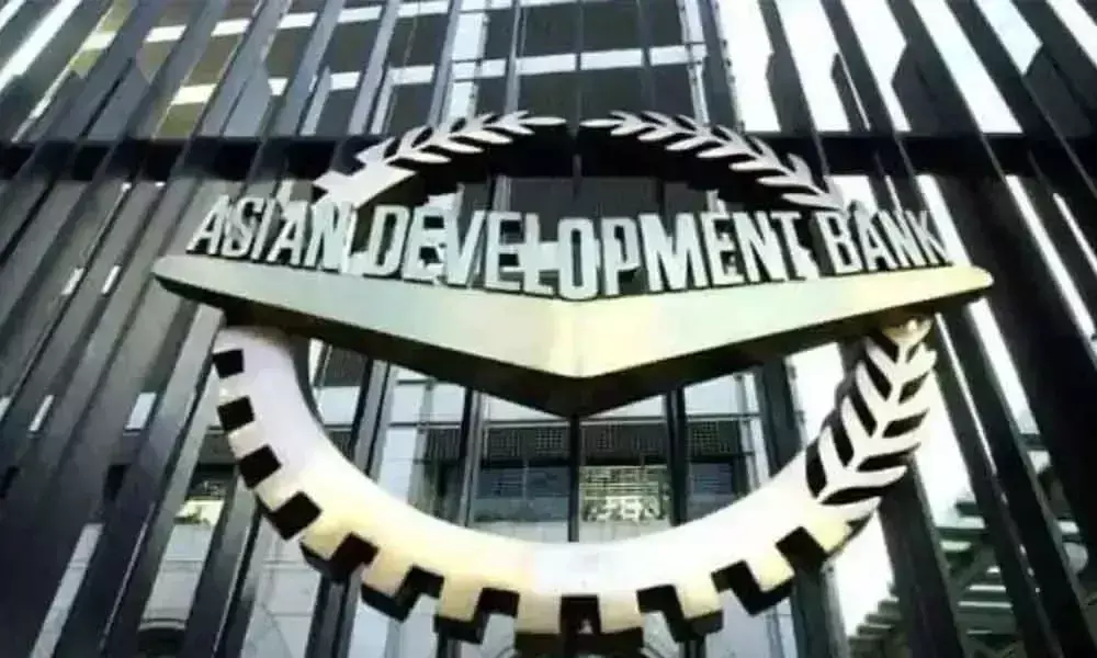 ADB ने जीवाश्म ईंधन पर सब्सिडी में कटौती करने के लिए भारत की प्रशंसा की ADB ने जीवाश्म ईंधन पर सब्सिडी में कटौती करने के लिए भारत की प्रशंसा की