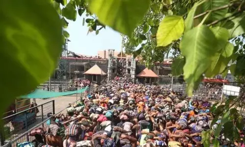 Kerala सरकार ने सबरीमाला में स्पॉट बुकिंग बहाल कर दी, तीर्थयात्रियों को राहत मिली